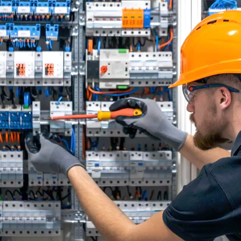 How Do Commercial Electricians Differ From Residential Electricians